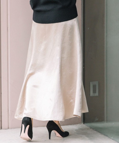 Munich（ミューニック）の「アセテートヴィンテージサテン　マーメイドマキシスカート（スカート・レディース・ベージュ/ブラック/ブラウン・XS/M/S）」の9枚目の写真