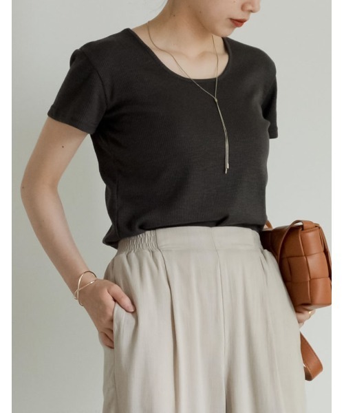 スクエアネックスラブリブトップス