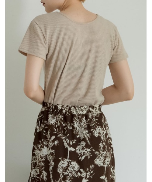 スクエアネックスラブリブトップス