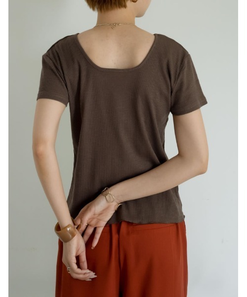 スクエアネックスラブリブトップス