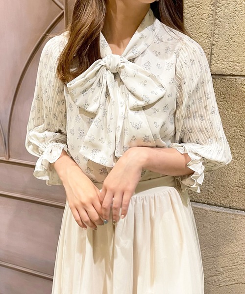 apres jour（アプレジュール）の「袖プリーツブラウス【ZOZOTOWN限定アイテム】【7AP】（シャツ/ブラウス・レディース・ホワイト系その他/オフホワイト/アイボリー/モカ・フリー/X-LARGE）」の18枚目の写真