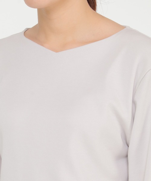 IKKA LOUNGE(イッカラウンジ)の「前身Wハートネック長袖T(Tシャツ/カットソー・レディース・オフホワイト/ライトグレー/ブラック/ブルー・M/L)」の22枚目の写真