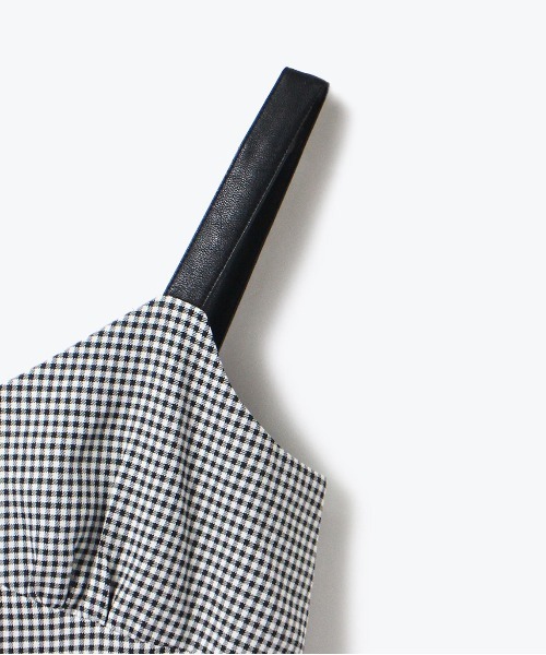 NOMAE（ノーマエ）の「【NOMAE】レザー配色チェックサロペット（サロペット/オーバーオール・レディース・ブラウン/ブラック系その他/ブラック・FREE）」の8枚目の写真