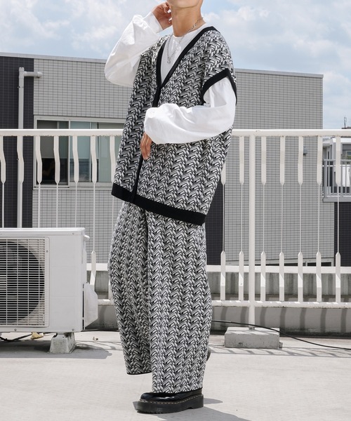 Ellno Loset(エルノロゼット)の「ジオメ柄ワイドパンツ(セットアップ対応)(その他パンツ・メンズ・ブラック/ダークグリーン・MEDIUM/LARGE)」の7枚目の写真