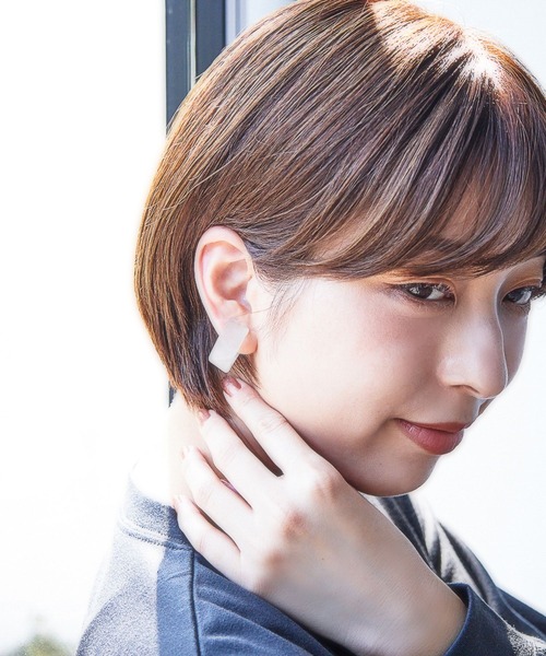 mysty woman（ミスティウーマン）の「アーチカラーイヤリング 238401（イヤリング・レディース・ブラウン/アイボリー/グリーン系その他・FREE）」の12枚目の写真