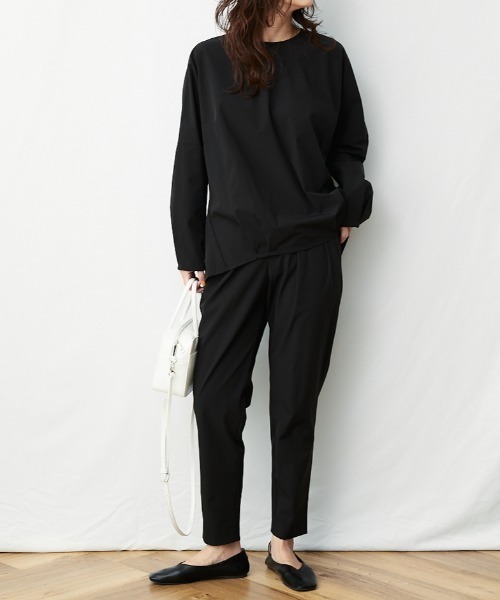 AZUL ENCANTO（アズールエンカント）の「ストレッチタックテーパードパンツ（その他パンツ・レディース・ブラック/ネイビー・FREE）」の15枚目の写真