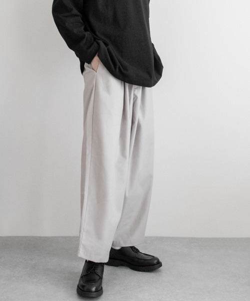 INTER FACTORY（インターファクトリー）の「ファッションインフルエンサー ゆーき - Wide Easy Pants / ワイドイージーパンツ　made in INTER FACTORY（その他パンツ・メンズ・ブラック/グレイッシュベージュ・SMALL/MEDIUM）」の4枚目の写真