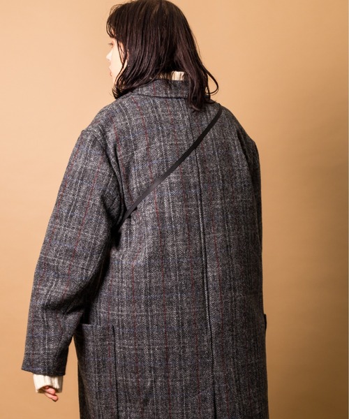 FRANKLIN & MARSHALL(フランクリンマーシャル)の「/FRANKLIN&MARSHALL/HARRIS COAT - ハリスツイード オーバーコート(チェスターコート・レディース・ブラック・FREE)」の4枚目の写真