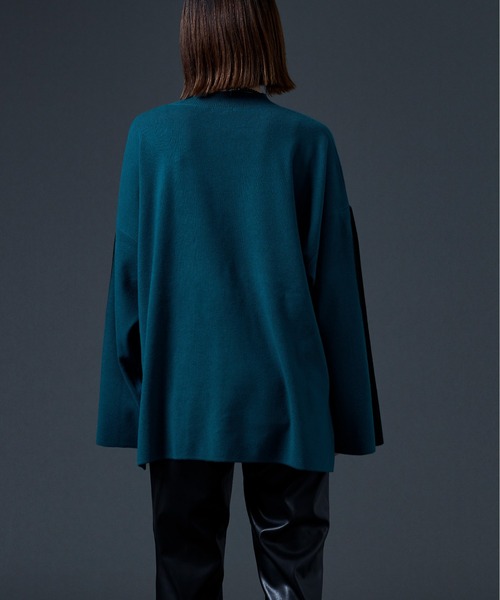 Ellno Loset(エルノロゼット)の「アームスリットバイカラーニット(ニット/セーター・メンズ・ブラック/ブルー系その他・MEDIUM/LARGE)」の18枚目の写真