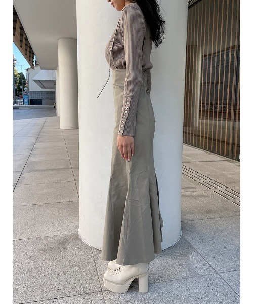 ENVYM（アンビー）の「ＨＷマーメイドロングスカート（スカート・レディース・ベージュ/ブラック・FREE）」の12枚目の写真