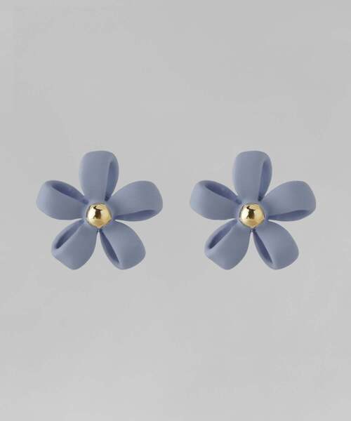 ANEMONE(アネモネ)の「マットカラーフラワーピアス(ピアス(両耳用)・レディース・ブルー/ピンク/ブラウン/ホワイト・FREE)」の3枚目の写真