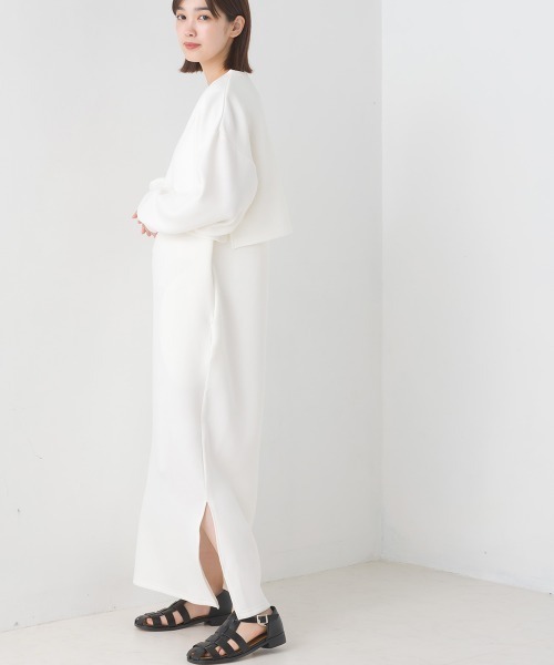 OMNES（オムネス）の「ダンボールニットショートプルオーバーVネックジャンスカセット（ジャンパースカート・レディース・アイボリー/グレイッシュベージュ/ブラック/ラベンダー/ベージュ/モカ/カーキ・FREE）」の16枚目の写真