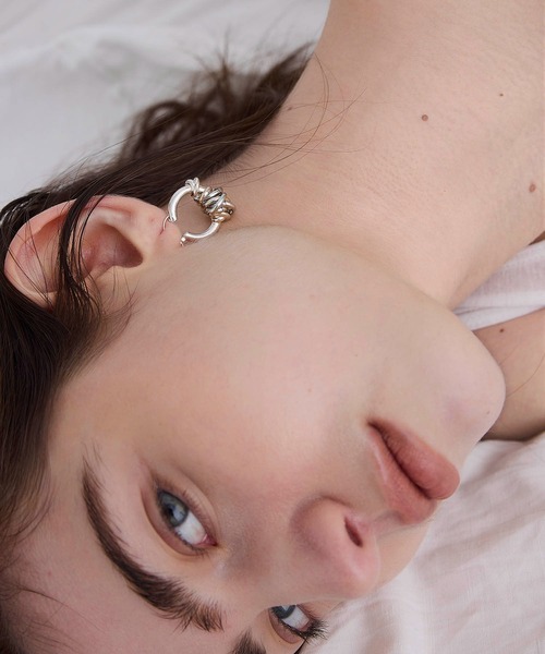 LAPUIS(ラピュイ)の「LAPUIS(ラピュイ)Coil Aroundピアス(ピアス(両耳用)・レディース・ゴールド/シルバー/その他/ゴールド系その他/ピンクゴールド・FREE)」の16枚目の写真