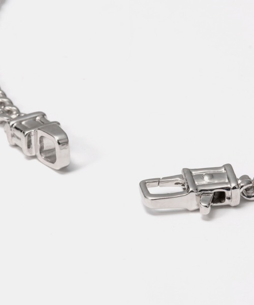 TOM WOOD（トムウッド）の「TOM WOOD curb chain silver bracelet トムウッド カーブチェーン シルバー ブレスレット（ブレスレット・レディース・シルバー・MEDIUM/LARGE）」の3枚目の写真