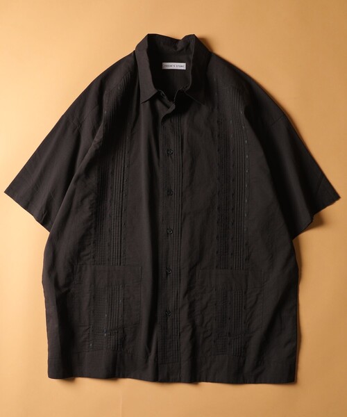 FREAK'S STORE（フリークスストア）の「WEB限定 リラックスフィット ピンタックキューバシャツ（シャツ/ブラウス・メンズ・ホワイト/サックスブルー/ブラック/グリーン/ベージュ・LARGE/MEDIUM/SMALL）」の12枚目の写真