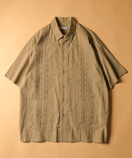 FREAK'S STORE（フリークスストア）の「WEB限定 リラックスフィット ピンタックキューバシャツ（シャツ/ブラウス・メンズ・ホワイト/サックスブルー/ブラック/グリーン/ベージュ・LARGE/MEDIUM/SMALL）」の15枚目の写真