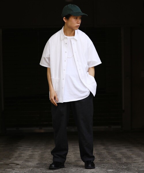 FREAK'S STORE（フリークスストア）の「WEB限定 リラックスフィット ピンタックキューバシャツ（シャツ/ブラウス・メンズ・ホワイト/サックスブルー/ブラック/グリーン/ベージュ・LARGE/MEDIUM/SMALL）」の21枚目の写真