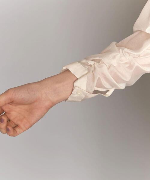 BEAUTY&YOUTH UNITED ARROWS(ビューティーアンドユースユナイテッドアローズ)の「BY セルロースブレンド ヨークギャザー シャツ -ウォッシャブル-(シャツ/ブラウス・レディース・オフホワイト/ベージュ/ライム・FREE)」の8枚目の写真