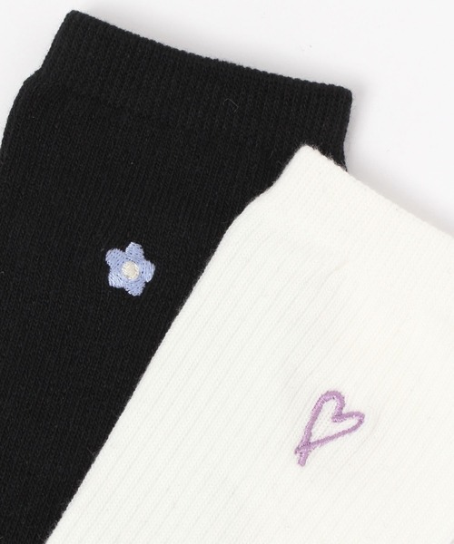 GLOBAL WORK（グローバルワーク）の「キッズ/ガールズハイソックス2P/274221（ソックス/靴下・キッズ・ホワイト/ブラック・MEDIUM/LARGE/X-LARGE）」の3枚目の写真