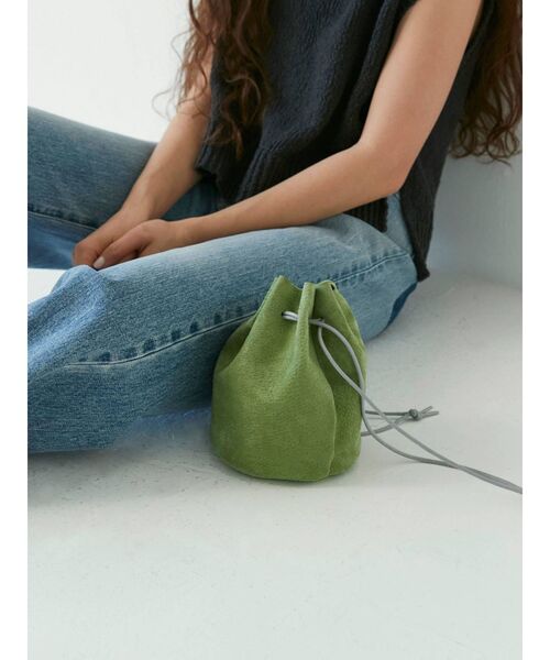 Ungrid（アングリッド）の「リアルスウェード巾着BAG（ハンドバッグ・レディース・ピンク/オレンジ/グリーン/ブルー/ベージュ・FREE）」の12枚目の写真