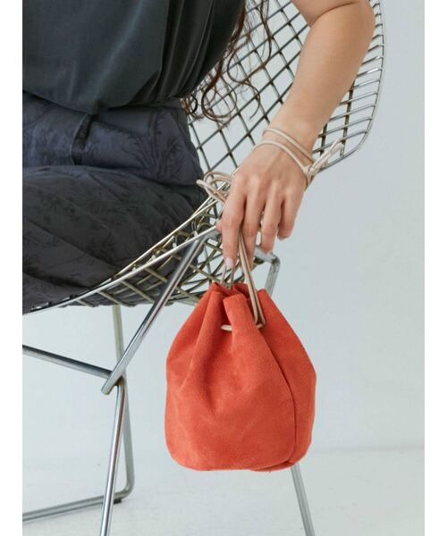 Ungrid（アングリッド）の「リアルスウェード巾着BAG（ハンドバッグ・レディース・ピンク/オレンジ/グリーン/ブルー/ベージュ・FREE）」の16枚目の写真
