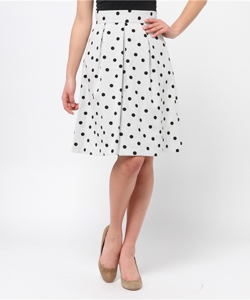 La TOTALITE（ラトータリテ）の「ニジュウオリドットスカート。（スカート・レディース・ブラック/ホワイト・36/38）」の2枚目の写真
