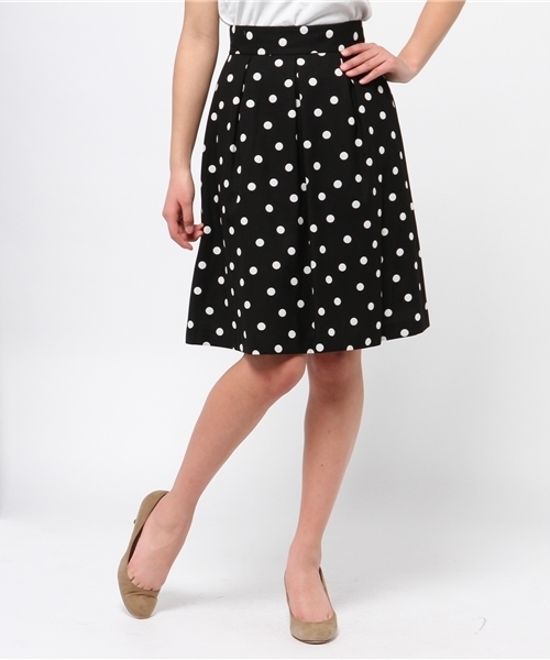 La TOTALITE（ラトータリテ）の「ニジュウオリドットスカート。（スカート・レディース・ブラック/ホワイト・36/38）」の13枚目の写真