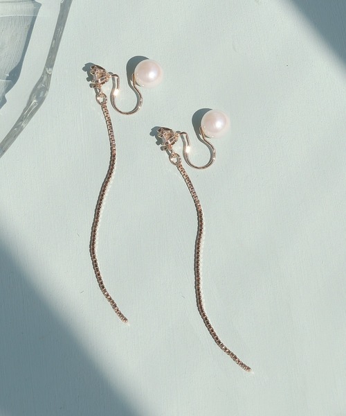 Phoebe(フィービィー)の「2wayベーシックパールエレガントイヤリング(イヤリング・レディース・ピンクゴールド/イエローゴールド/ゴールド系1・FREE)」の5枚目の写真