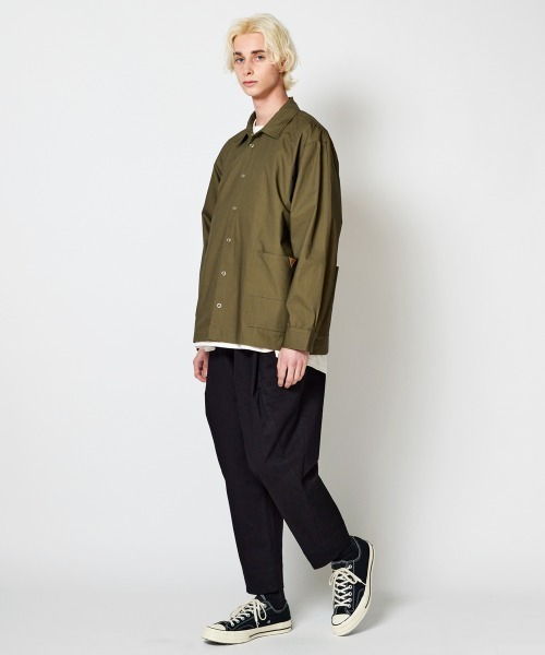 rehacer(レアセル)の「rehacer : 東炊き Big Pocket Work Jacket / 東炊きビッグポケットワークジャケット(カバーオール・メンズ・カーキ/スミクロ・SMALL/MEDIUM/LARGE)」の20枚目の写真