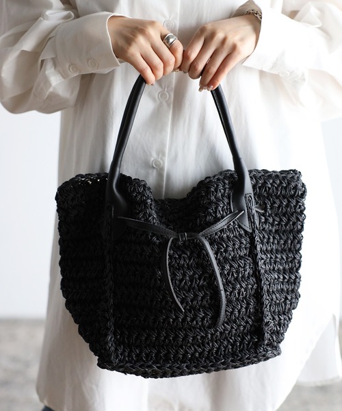 GUSCIO（グッシオ）の「【グッシオベーシック】かごバッグ　リボン（かごバッグ・レディース・ブラック/ブラウン/グレー・FREE）」の2枚目の写真