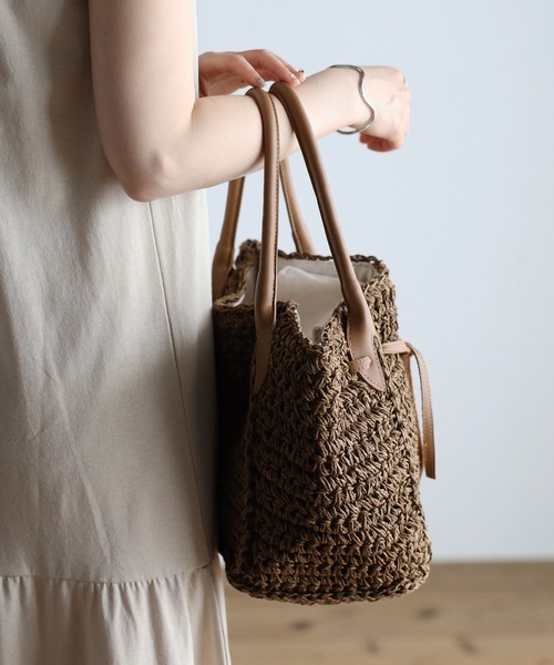 GUSCIO（グッシオ）の「【グッシオベーシック】かごバッグ　リボン（かごバッグ・レディース・ブラック/ブラウン/グレー・FREE）」の5枚目の写真