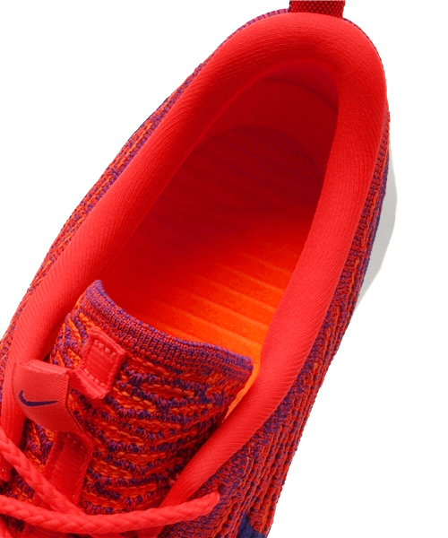 NIKE SPORTSWEAR（ナイキスポーツウェアー）の「メンズ ナイキ ローシ フライニット NIKE ROSHE NM FLYKNIT 677243（スニーカー・メンズ・ブラック/レッド/ブルー・26.5cm/27.5cm/28cm/27cm/28.5cm）」の19枚目の写真