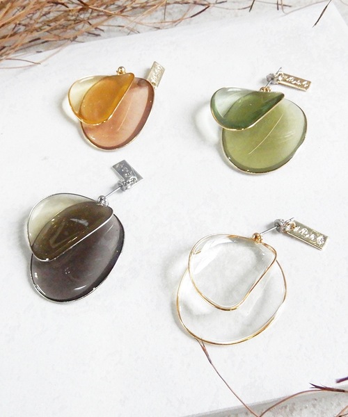 The Rule(ザルール)の「The Rule ザルール:片耳用 Amaranth pierced earring size:M 花ひらピアス M(ピアス(片耳用)・レディース・パープル/グレー/レッド/ブルー/グリーン/クリア/ベージュ/グレイッシュベージュ・FREE)」の16枚目の写真