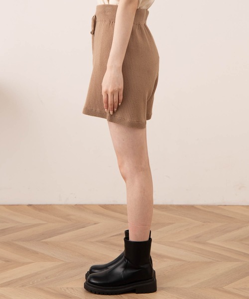 WEGO（ウィゴー）の「WEGO/リブニットショートパンツ（その他パンツ・レディース・ベージュ/アイボリー・FREE）」の12枚目の写真