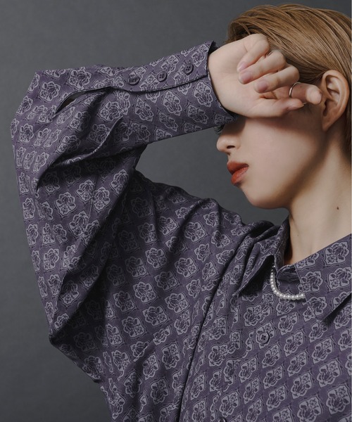 Ellno Loset（エルノロゼット）の「ダマスク柄バルーンシャツ（シャツ