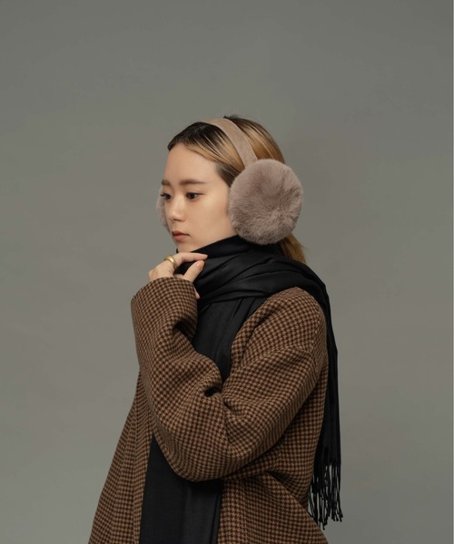 ottilie(オティーリエ)の「【折りたたみ可能】コンパクトファーイヤーマフ QLI(イヤーマフ・レディース・ブラウン/ブラック/グレー/ベージュ・FREE)」の7枚目の写真