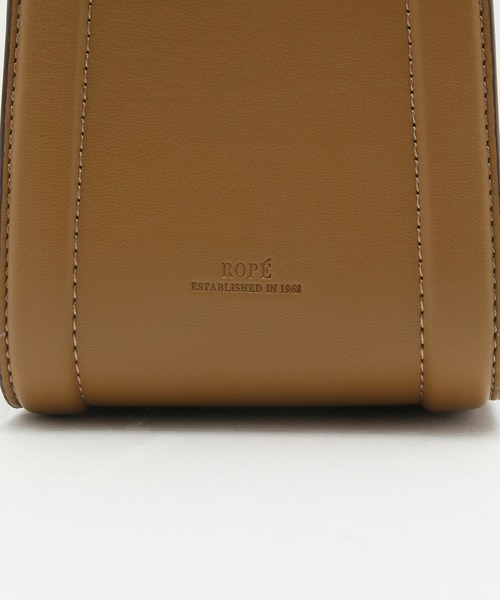 ROPE'（ロペ）の「バンブーハンドルキューブフラップバッグ（ハンドバッグ・レディース・ブラック/キャメル・FREE）」の6枚目の写真