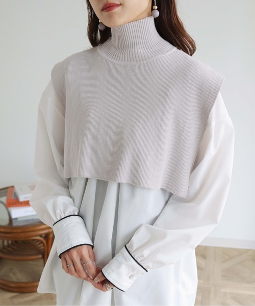 HER CLOSET（ハークローゼット）の「【HERCLOSET】ケープハイネックニット（付け襟・レディース・ホワイト/ブラック/グレイッシュベージュ・M）」の18枚目の写真