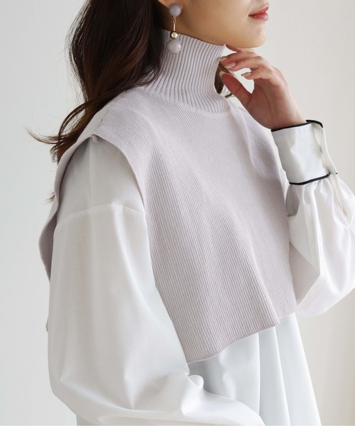 HER CLOSET（ハークローゼット）の「【HERCLOSET】ケープハイネックニット（付け襟・レディース・ホワイト/ブラック/グレイッシュベージュ・M）」の19枚目の写真