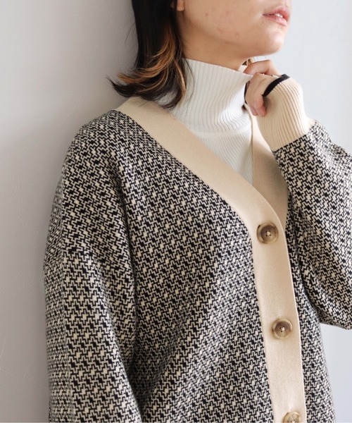 HER CLOSET（ハークローゼット）の「【HERCLOSET】ケープハイネックニット（付け襟・レディース・ホワイト/ブラック/グレイッシュベージュ・M）」の5枚目の写真