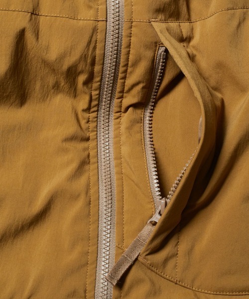 DAIWA PIER39（ダイワピア39）の「DAIWA PIER39 TECH PADDING MIL JACKET 2022 ダイワ ピア（その他アウター・メンズ・ブラック/ブラウン・MEDIUM/LARGE/X-LARGE/SMALL）」の9枚目の写真