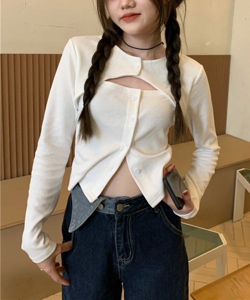 by muni:r(バイ ムニール)の「フロントスリットボタン長袖Tシャツ(Tシャツ/カットソー・レディース・アイボリー/ブラック/ブラウン・FREE)」の1枚目の写真