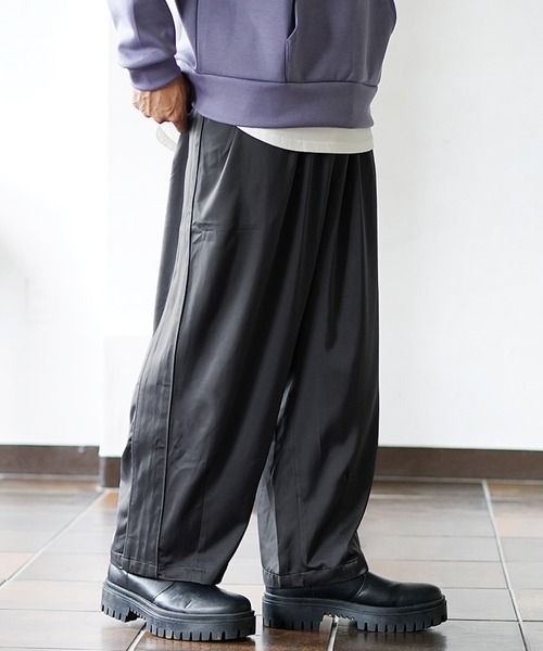 MinoriTY(マイノリティ)の「【MinoriTY】とろみ素材サテンワイドパンツ ワイドテーパードパンツ/スラックス 春服 冬服 メンズ(スラックス・メンズ・モカ/グレー/ブラック・L/M)」の6枚目の写真