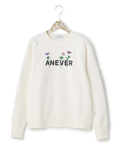 ANEVER（アンエバー）の「【洗える】フラワーエンブロイダリー ロゴ スウェット（スウェット・レディース・ライラック系/アイボリー系/ネイビー系・38）」の2枚目の写真