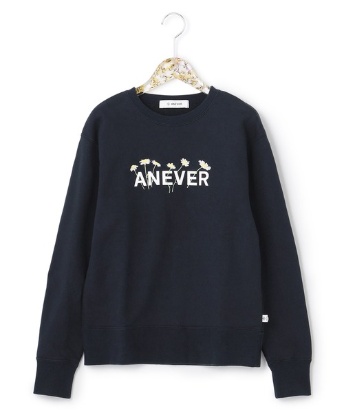 ANEVER（アンエバー）の「【洗える】フラワーエンブロイダリー ロゴ スウェット（スウェット・レディース・ライラック系/アイボリー系/ネイビー系・38）」の3枚目の写真