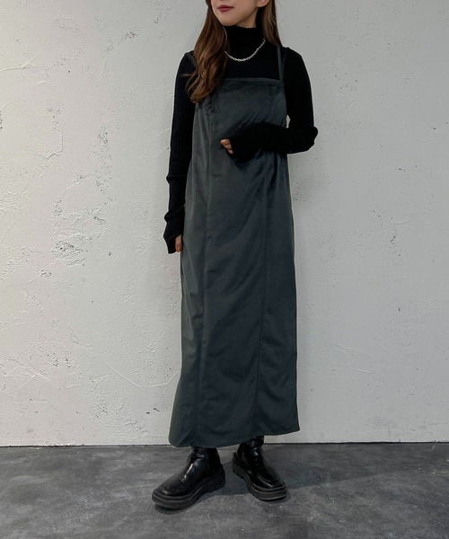 apres jour mignon(アプレジュールミニョン)の「ベロアナローキャミワンピース【ZOZOTOWN限定アイテム】(ワンピース・レディース・ブラック/ダークブラウン/グリーン系その他・MEDIUM/X-LARGE/SMALL)」の3枚目の写真