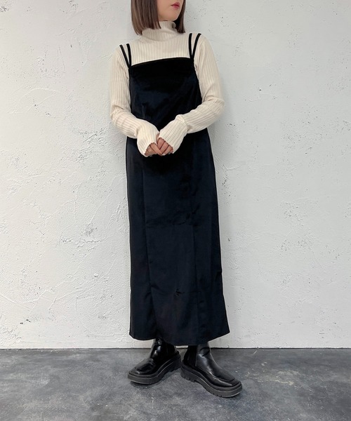 apres jour mignon(アプレジュールミニョン)の「ベロアナローキャミワンピース【ZOZOTOWN限定アイテム】(ワンピース・レディース・ブラック/ダークブラウン/グリーン系その他・MEDIUM/X-LARGE/SMALL)」の4枚目の写真