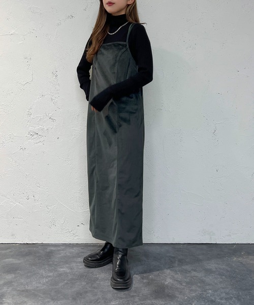 apres jour mignon(アプレジュールミニョン)の「ベロアナローキャミワンピース【ZOZOTOWN限定アイテム】(ワンピース・レディース・ブラック/ダークブラウン/グリーン系その他・MEDIUM/X-LARGE/SMALL)」の22枚目の写真