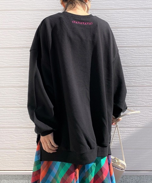 Q（キュー）の「No.9 刺繍スウェット（スウェット・レディース・ラベンダー/ベージュ/ブラック・MEDIUM）」の4枚目の写真