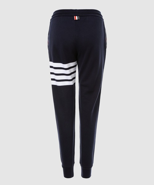 THOM BROWNE（トムブラウン）の「CLASSIC SWEATPANTS IN CLASSIC LOOP BACK W/ ENGINEERED 4 BAR（スウェットパンツ・レディース・ライトグレー/ネイビー・38/36）」の3枚目の写真